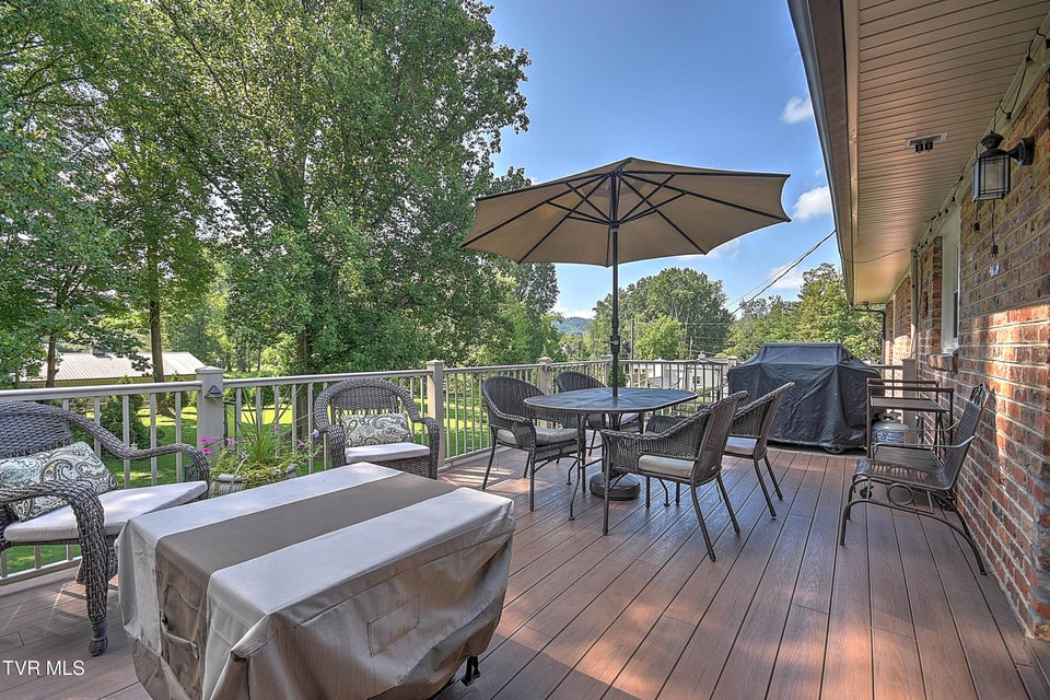 Photo #47: 2041 Edgemont Avenue