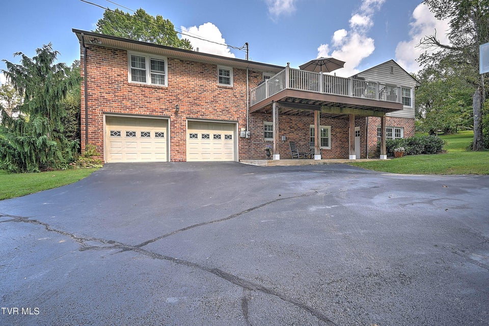 Photo #52: 2041 Edgemont Avenue