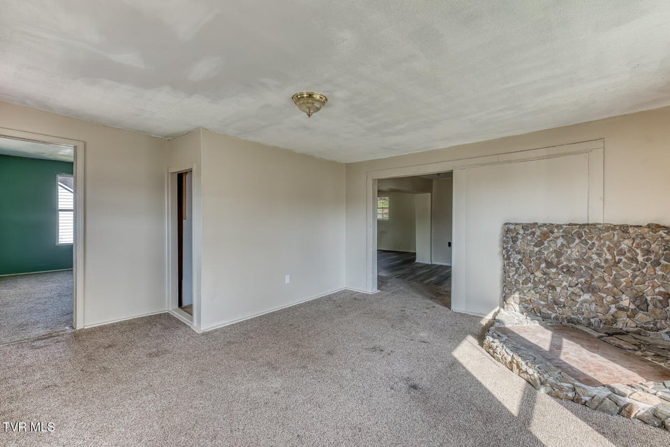 Photo #17: 2279 Saltville Highway