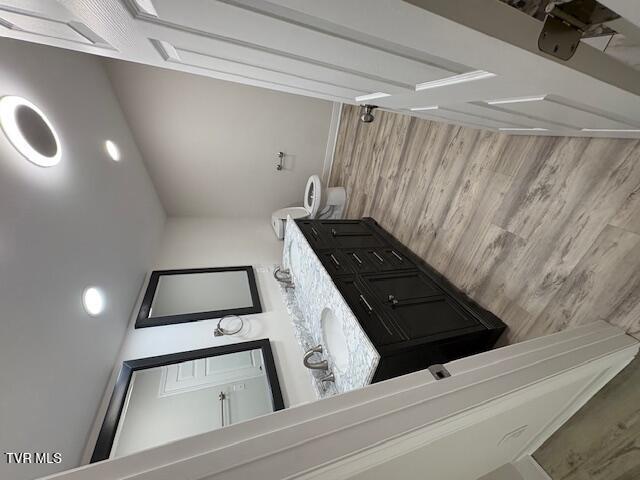 Photo #51: 2496 Siam Road