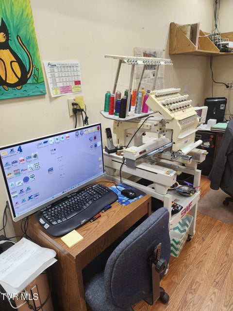 Photo #7: 140 Market Street