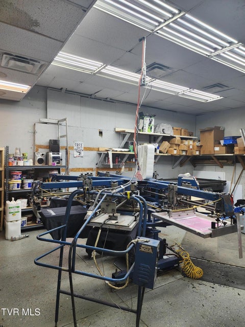 Photo #11: 140 Market Street