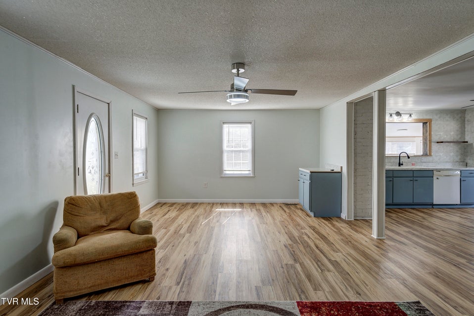 Photo #4: 121 Smith Avenue