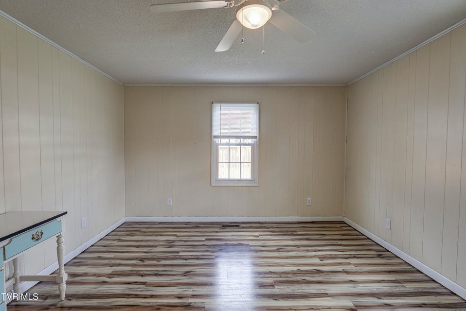 Photo #13: 121 Smith Avenue