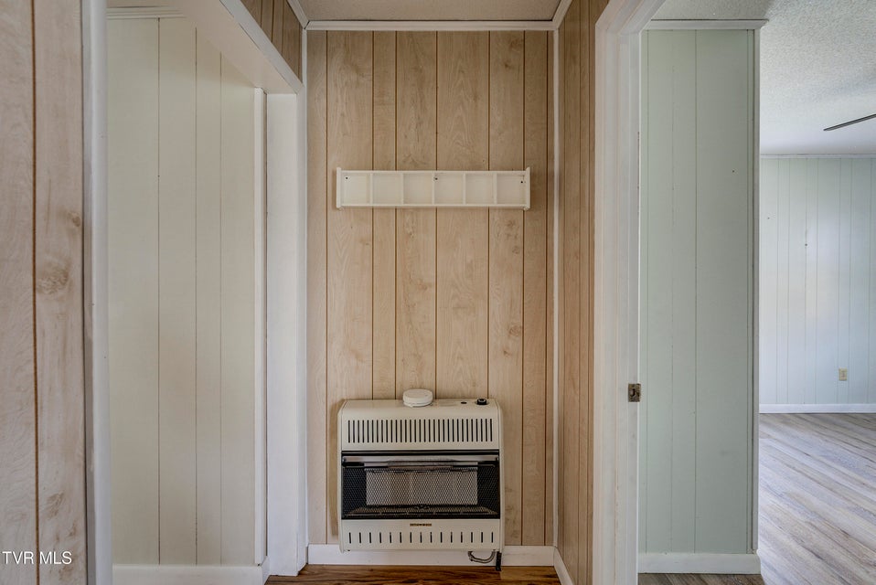 Photo #15: 121 Smith Avenue