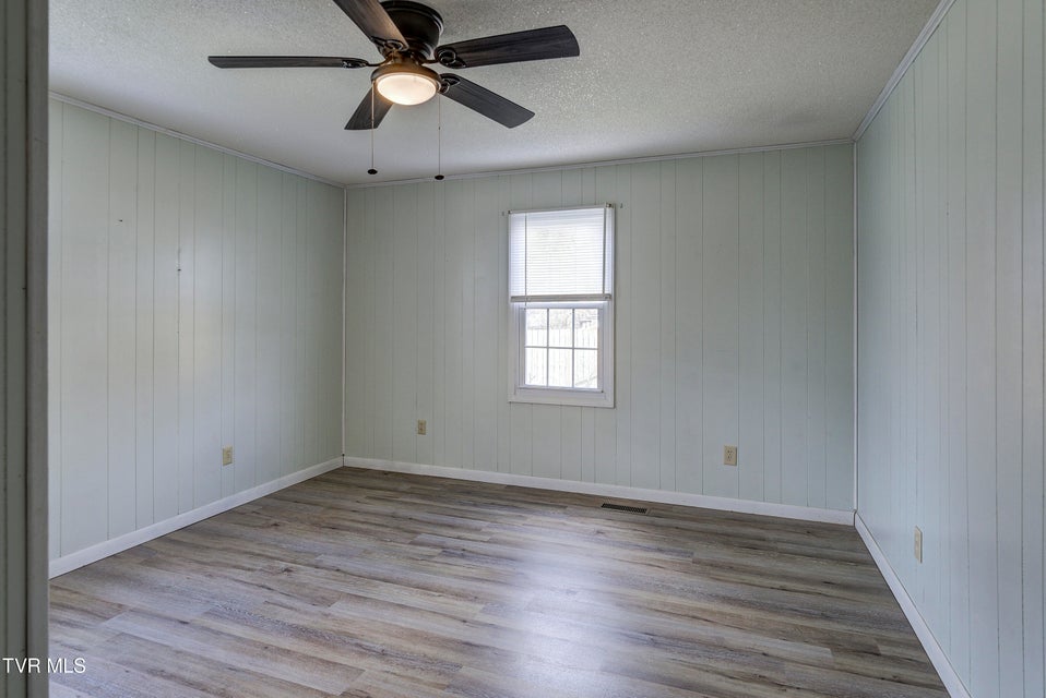 Photo #16: 121 Smith Avenue