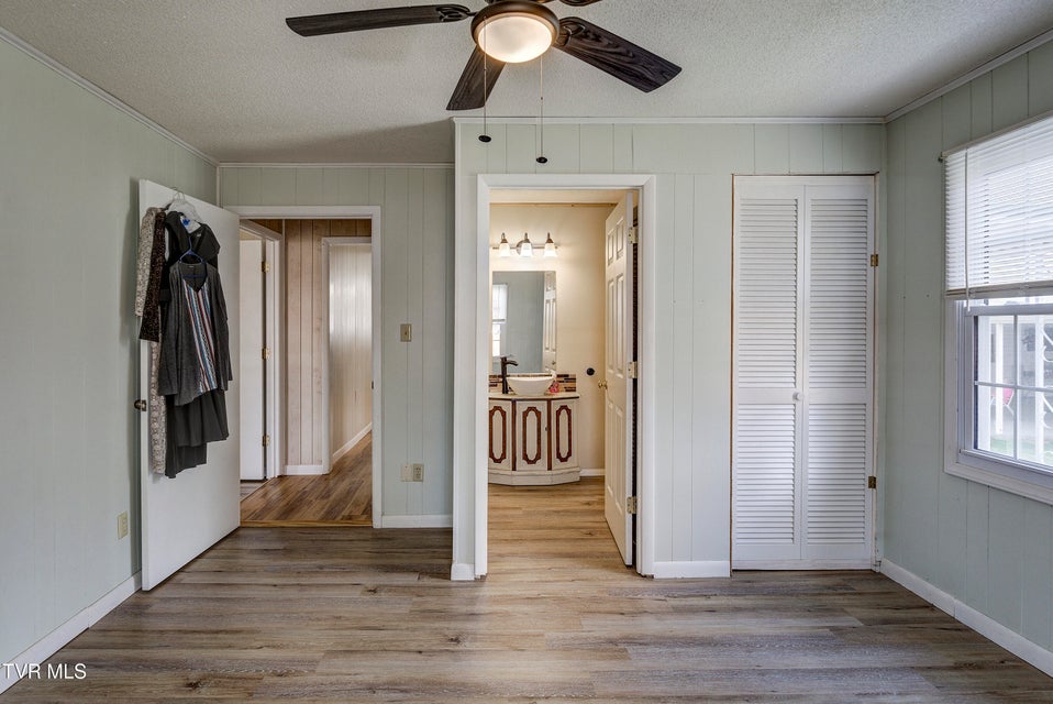 Photo #18: 121 Smith Avenue