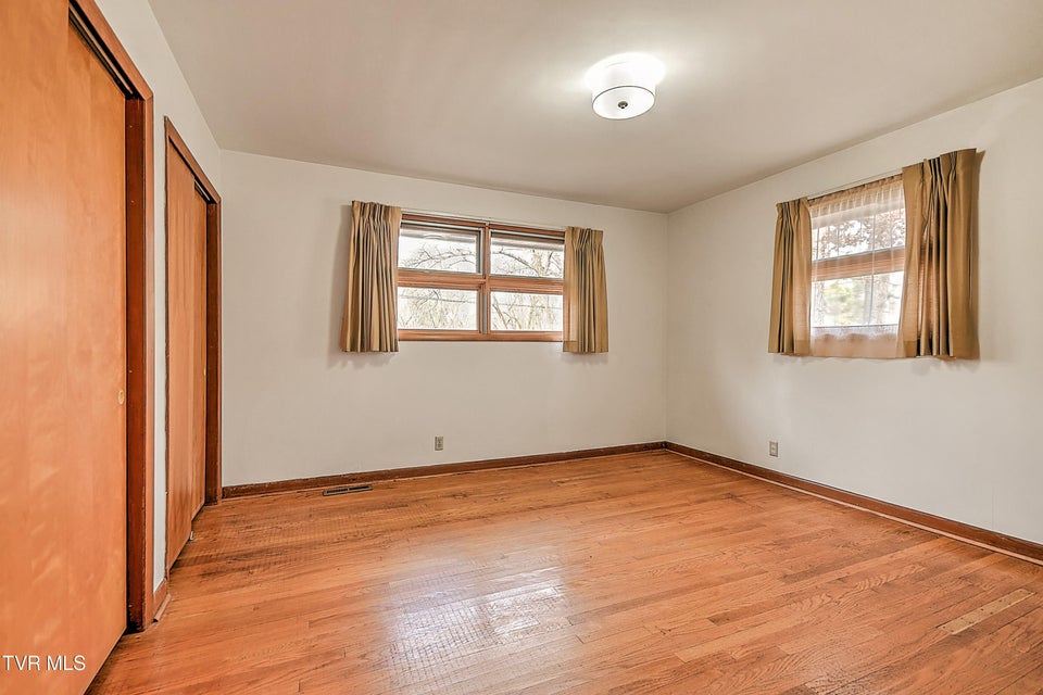 Photo #9: 2744 Circle View