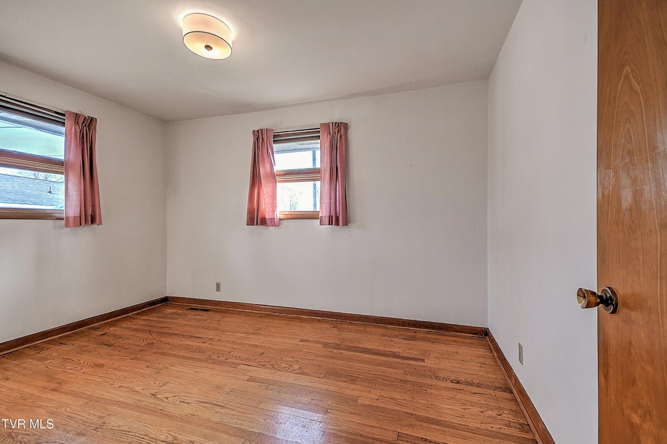 Photo #14: 2744 Circle View