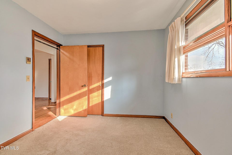 Photo #19: 2744 Circle View