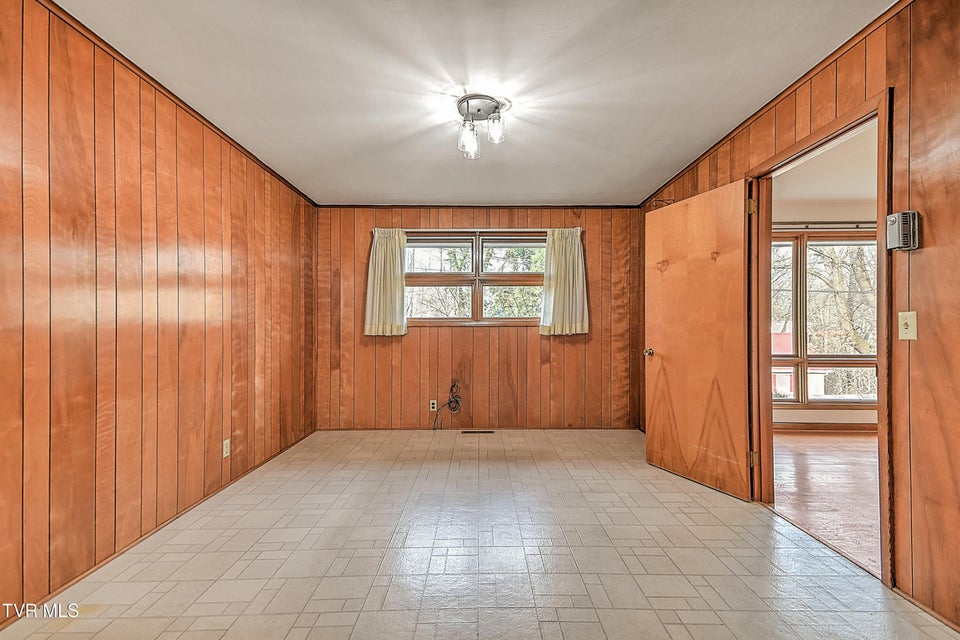 Photo #20: 2744 Circle View