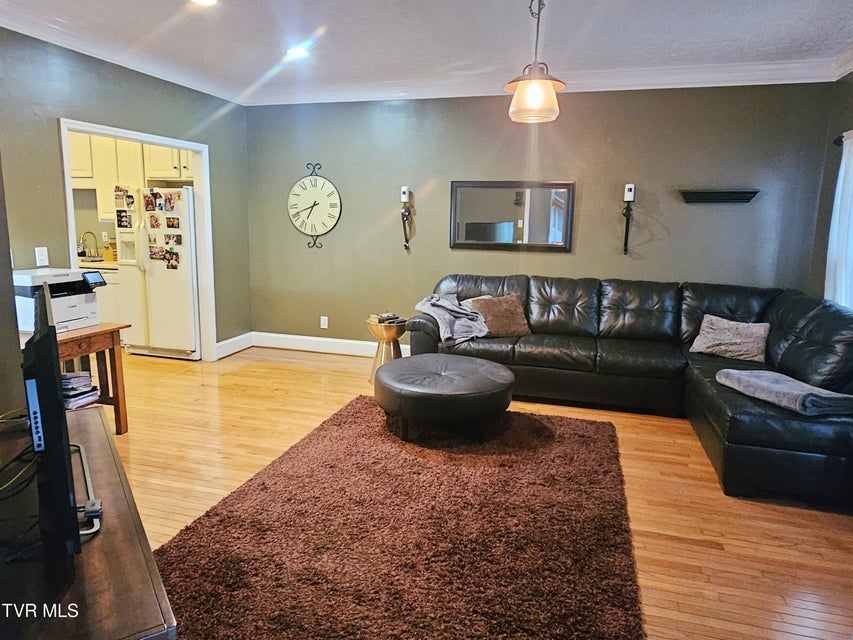 Photo #7: 700 A The Terrace Street