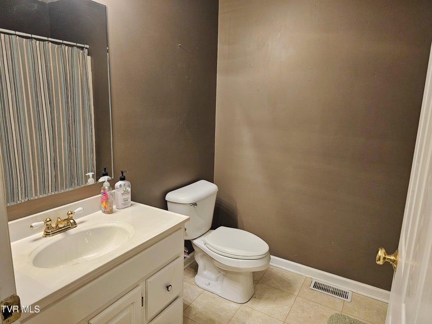 Photo #36: 700 A The Terrace Street