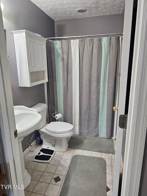 Photo #30: 700 A The Terrace Street