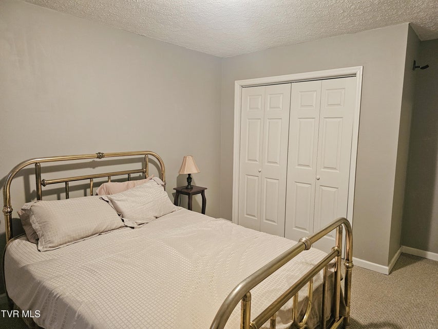 Photo #33: 700 A The Terrace Street