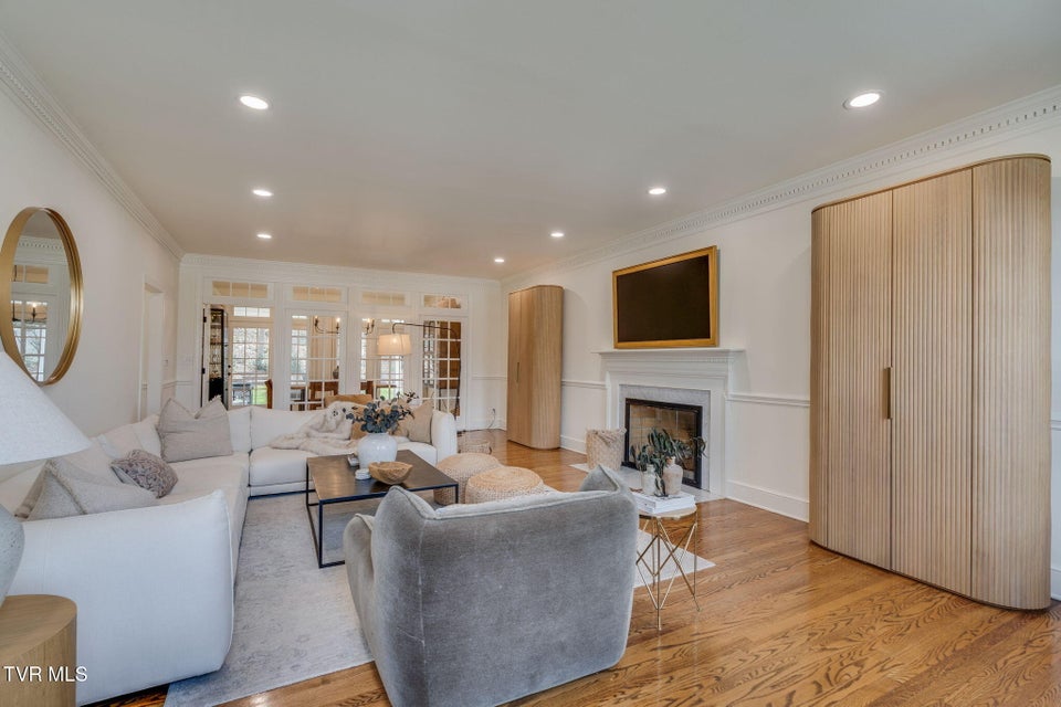 Photo #6: 10 Pendleton Place