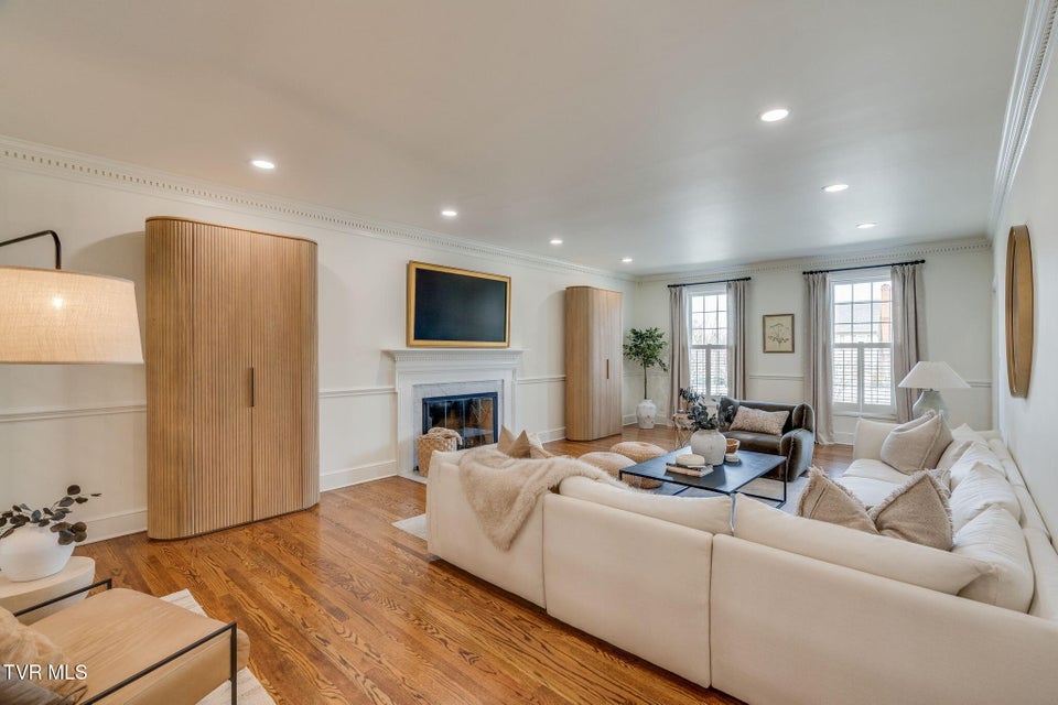 Photo #7: 10 Pendleton Place