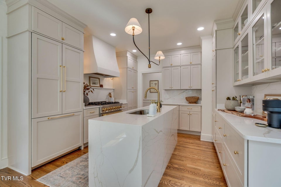 Photo #14: 10 Pendleton Place