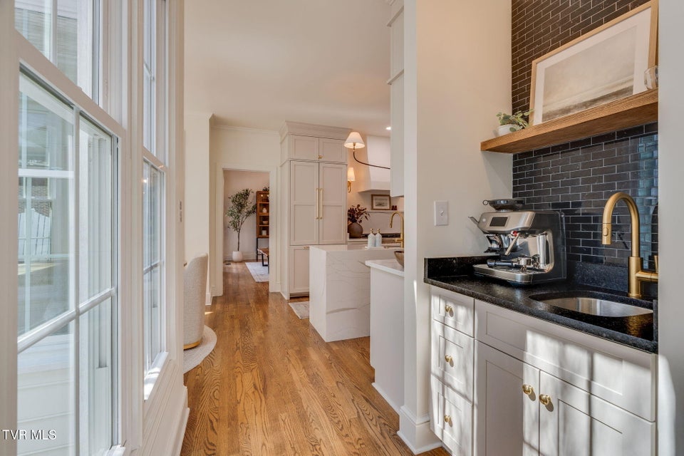 Photo #16: 10 Pendleton Place