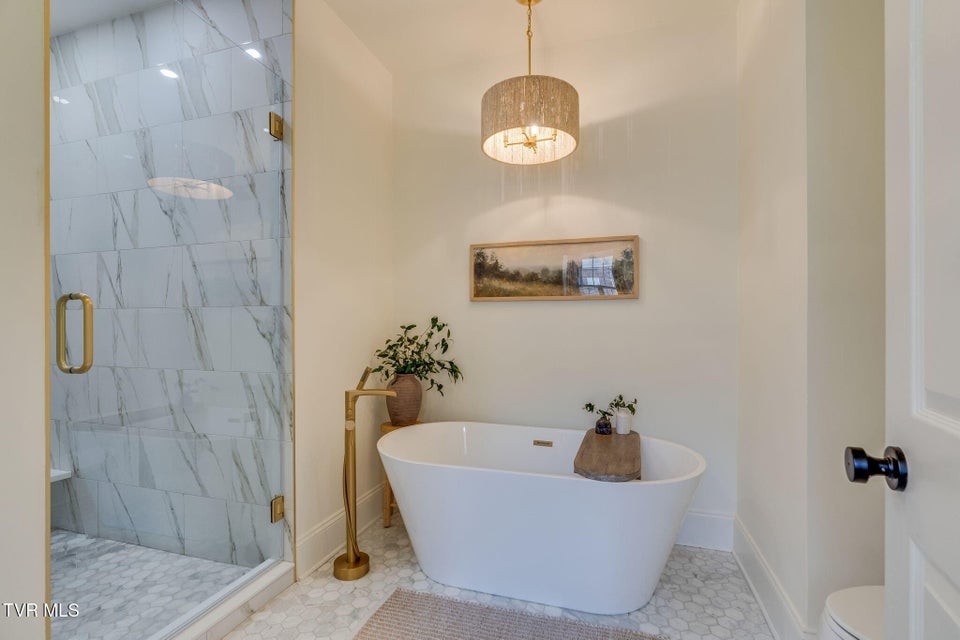 Photo #25: 10 Pendleton Place