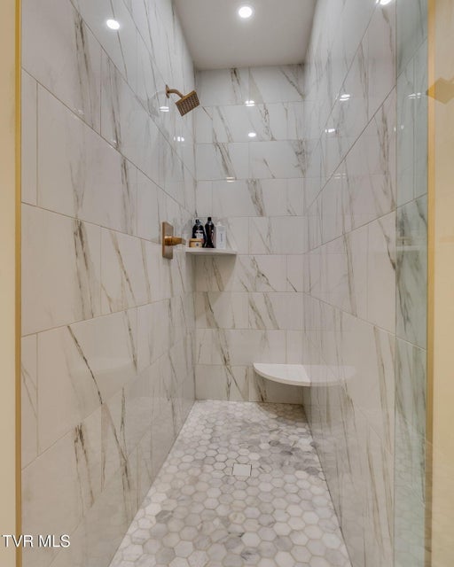 Photo #26: 10 Pendleton Place