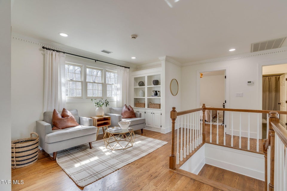 Photo #28: 10 Pendleton Place