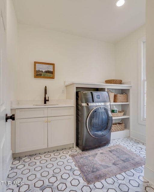 Photo #17: 10 Pendleton Place