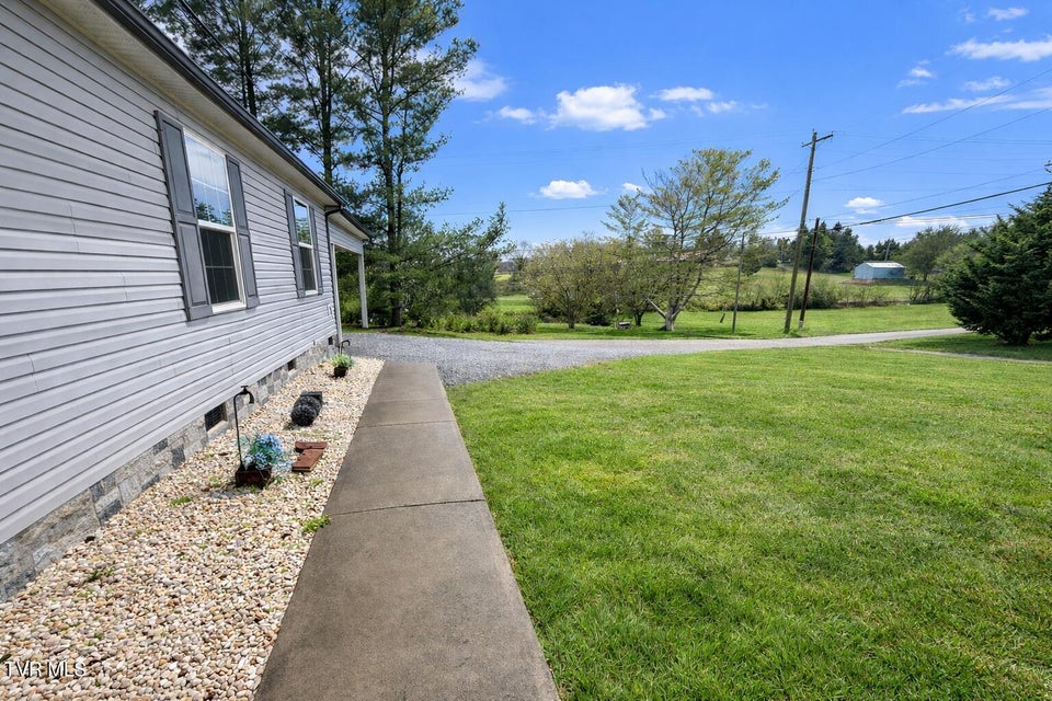 Photo #29: 10 Unaka Drive