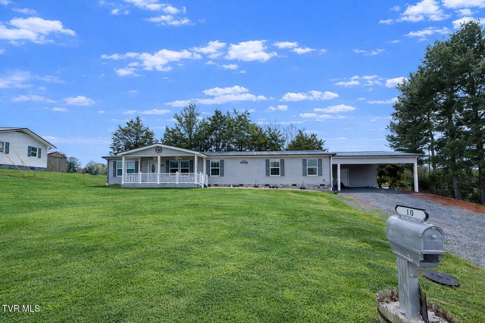 Photo #31: 10 Unaka Drive