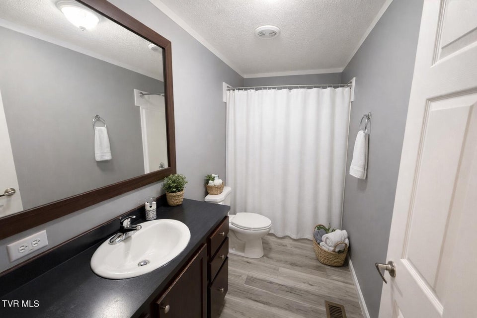 Photo #26: 10 Unaka Drive