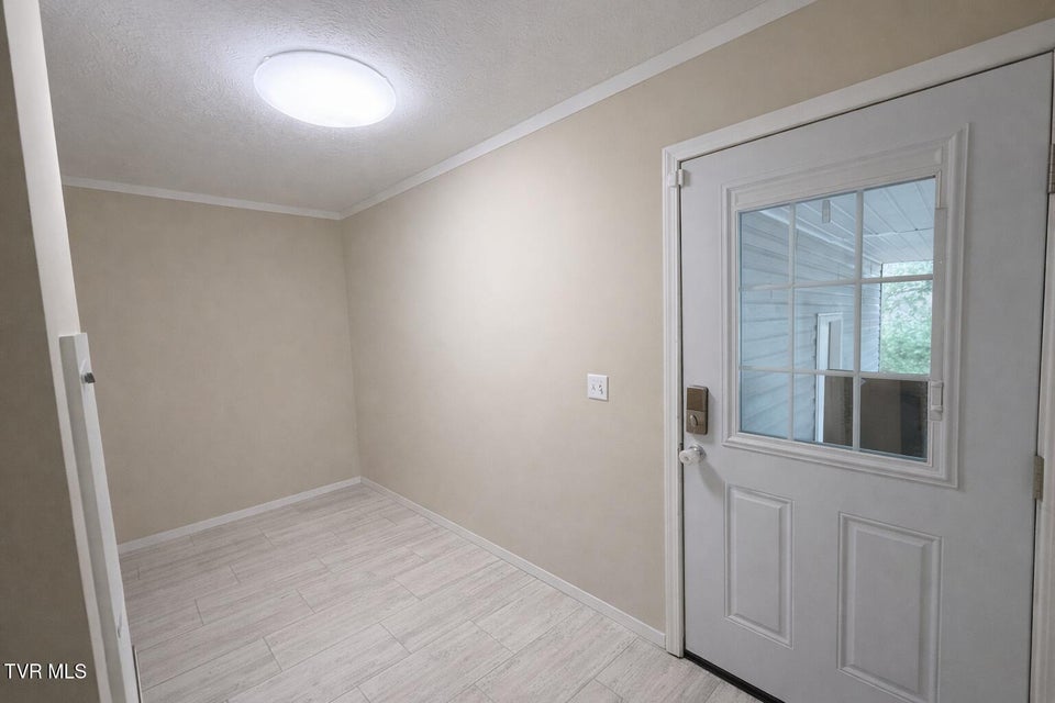 Photo #28: 10 Unaka Drive