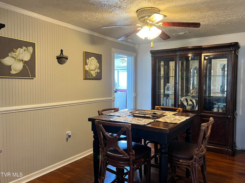 Photo #12: 424 Bay Street