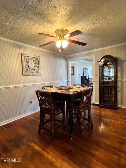 Photo #13: 424 Bay Street