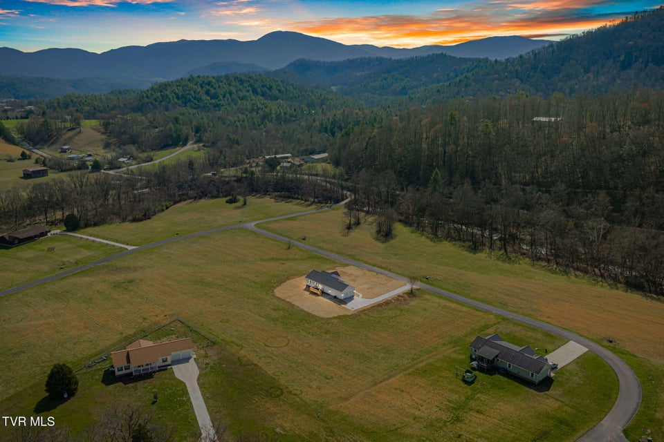 Photo #5: 680 Kaylees Loop