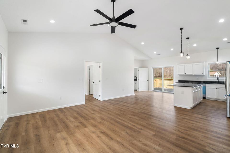 Photo #10: 680 Kaylees Loop