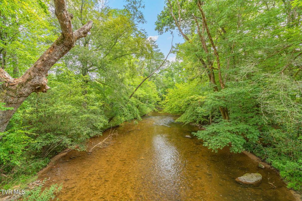 Photo #41: 680 Kaylees Loop