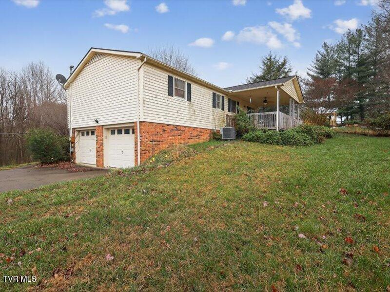 Photo #27: 529 Old Gray Station Road