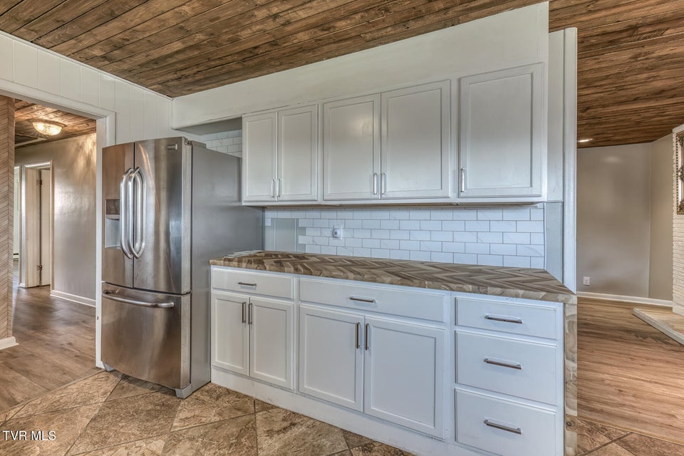 Photo #7: 1505 Norway Street