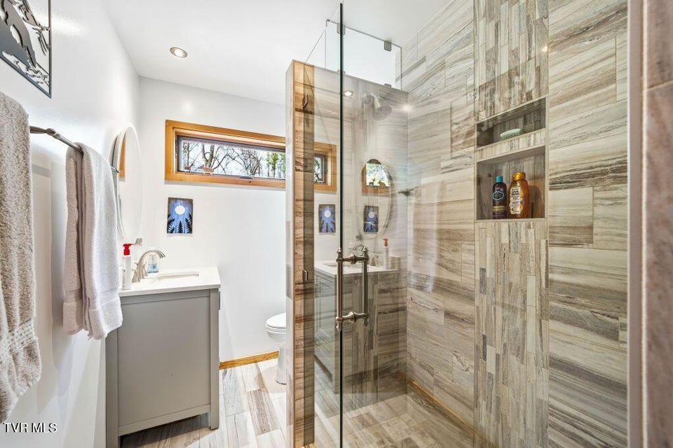 Photo #25: 408 Eagle Ridge Road