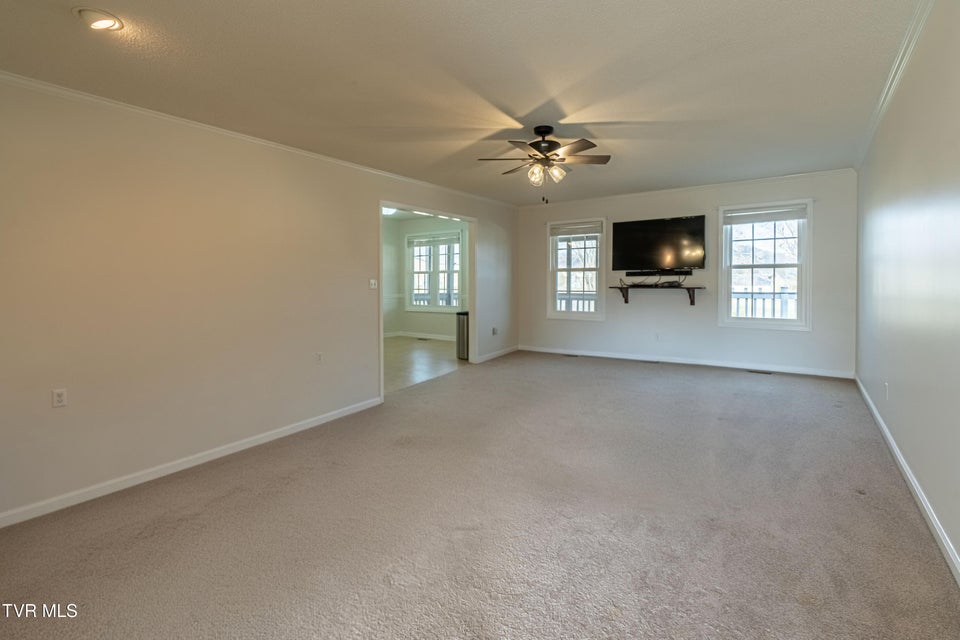 Photo #18: 139 Brandon Lane