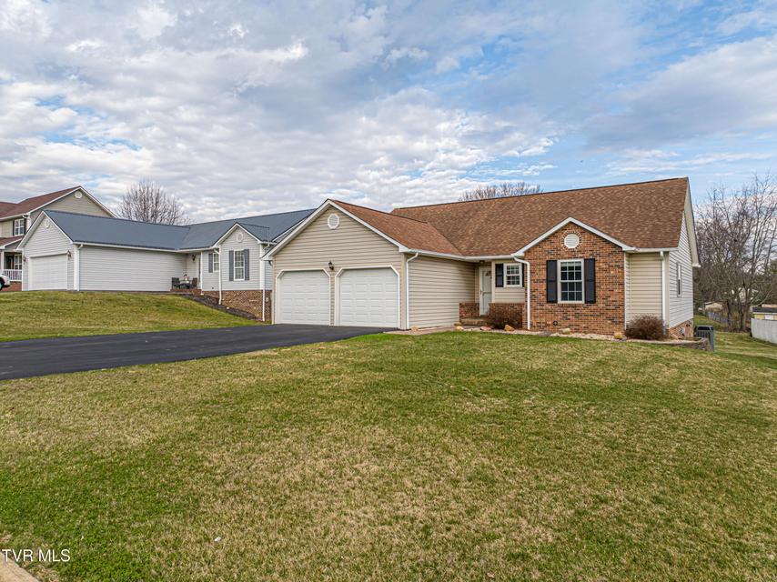 Photo #2: 139 Brandon Lane