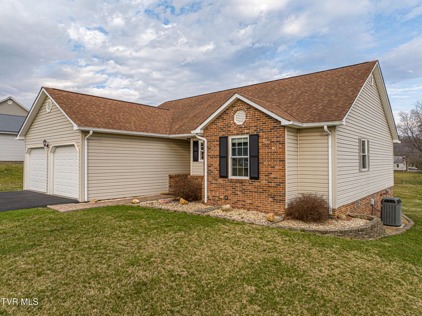 Photo #4: 139 Brandon Lane