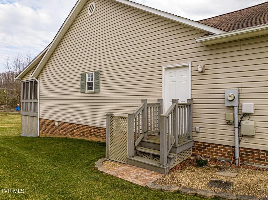 Photo #11: 139 Brandon Lane