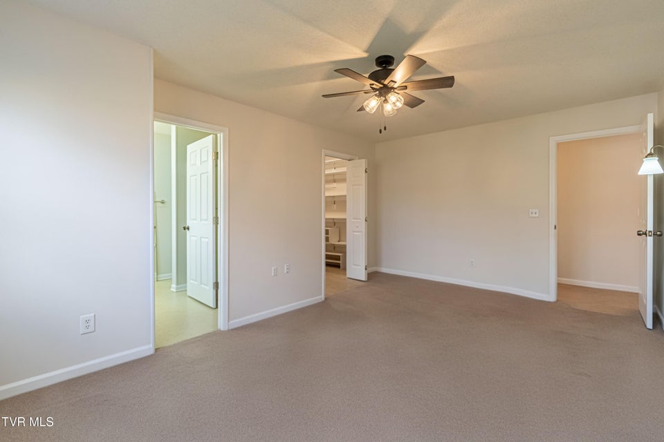 Photo #33: 139 Brandon Lane