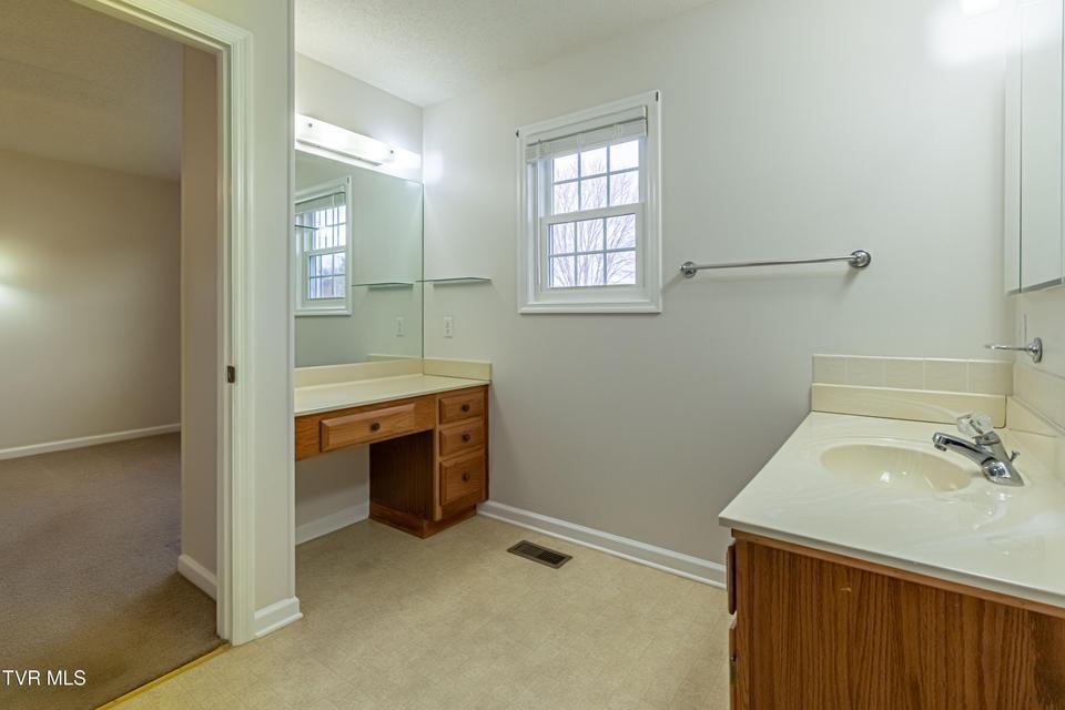 Photo #36: 139 Brandon Lane