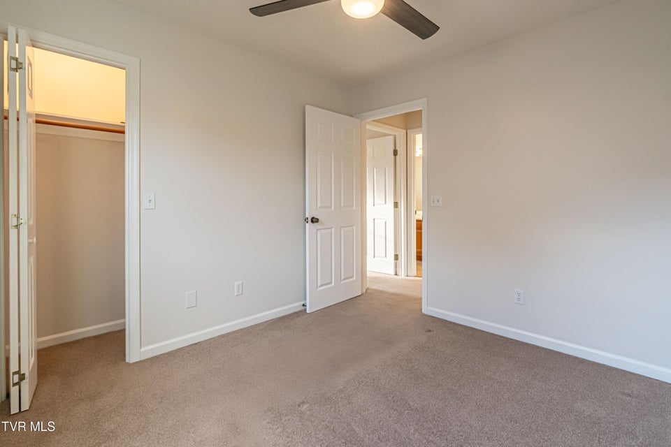 Photo #40: 139 Brandon Lane