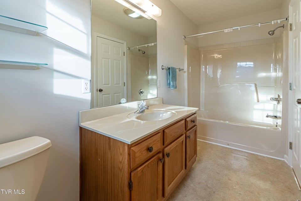 Photo #43: 139 Brandon Lane