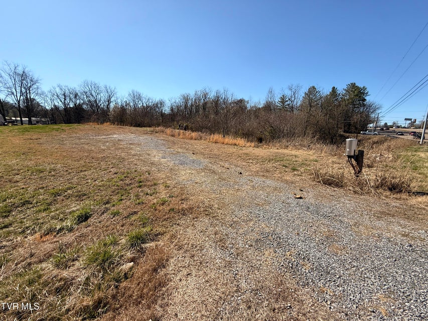 Photo #7: 101 Tall Oaks Court