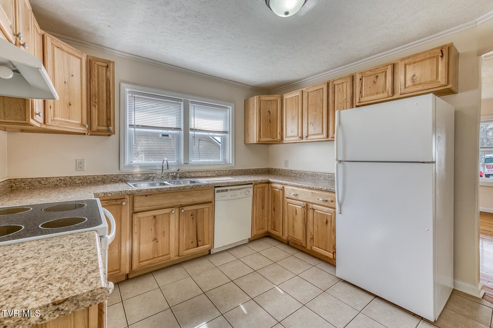 Photo #10: 1005 Tennessee Avenue