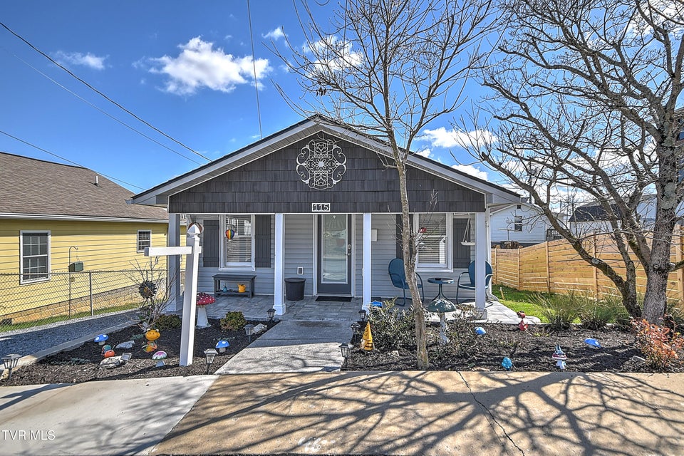 Photo #2: 115 16th Street